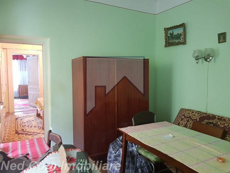Vanzare casa 4 camere Brasov - central - Poză 11