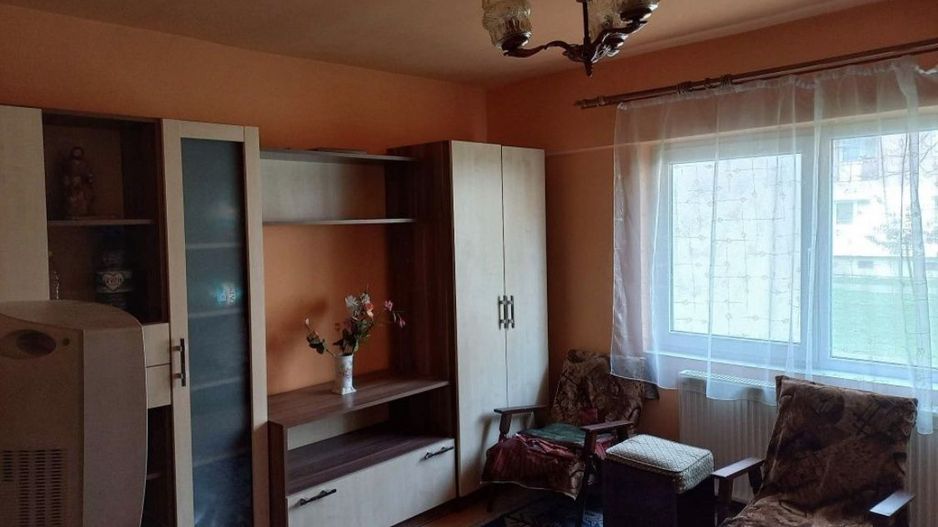 Apartament 2 camere, Carpati 2, str Fantanele - Poză 4
