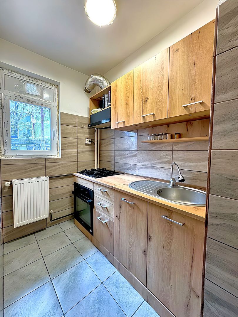 Titan - Costin Georgian Metrou 3 minute Garsoniera Comision 0 - Poză 5