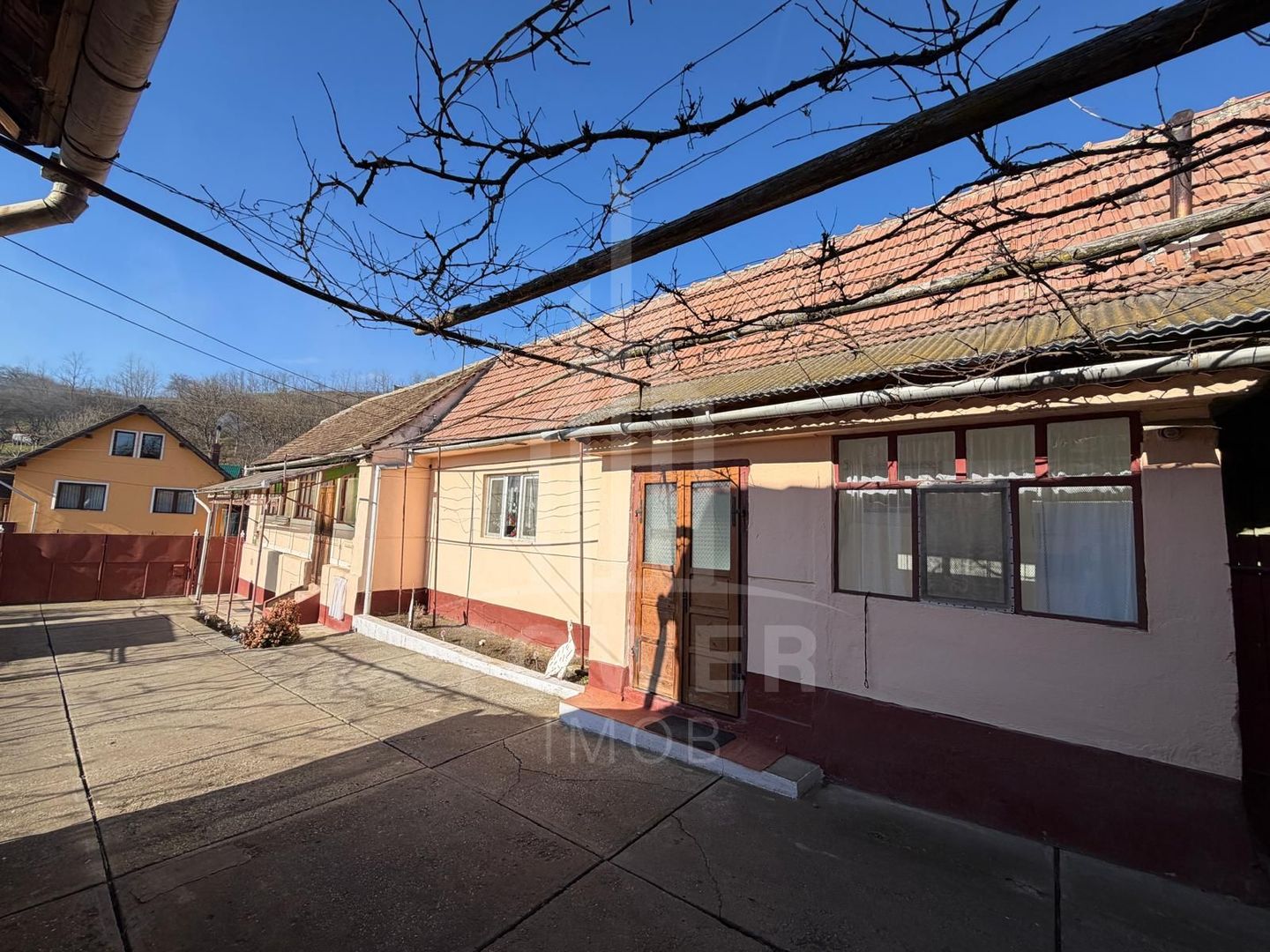 Casă de vânzare la Ocna Sibiului - Poză 3