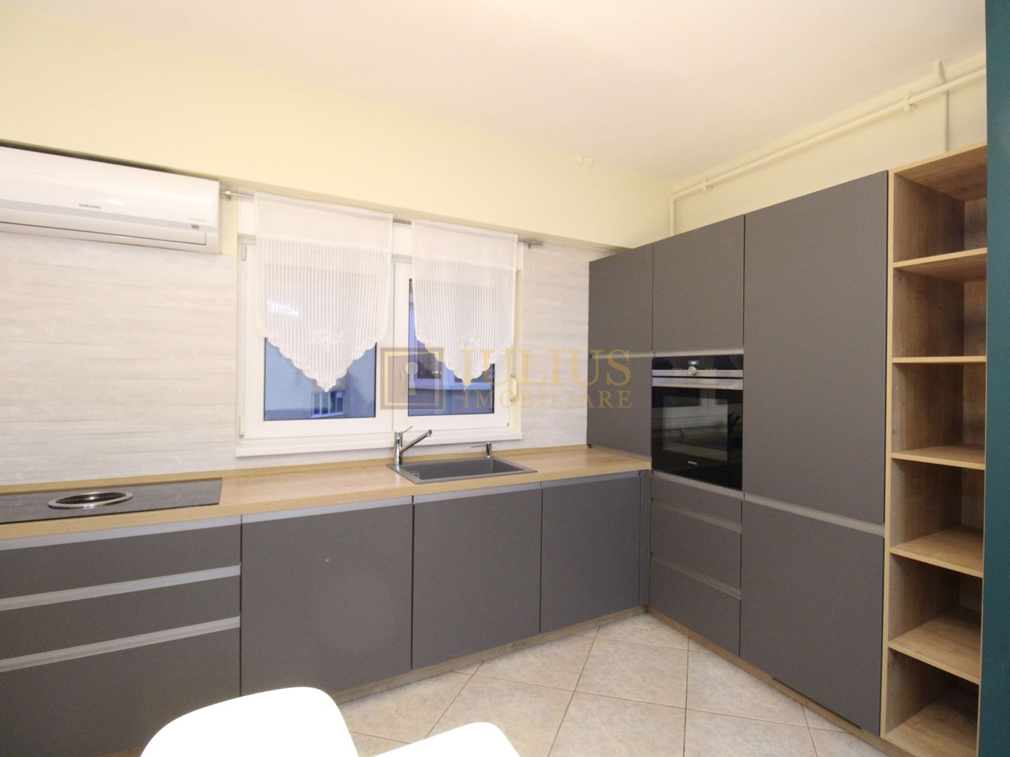 3 dormitoare , central , vedere panoramica parcul Botanic - Poză 1