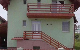 Casă Livezeni 815 mp teren, casa primitoare ,la doar 5 minute de oraș. - Poză 1