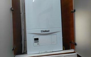 Interbelic 1934 | 4 camere, 4 balcoane, centrala | Piata Sf. Stefan - Poză 25