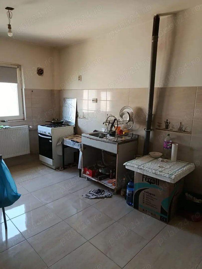 Vanzare apartament 3 camere semidecomandat - Poză 8