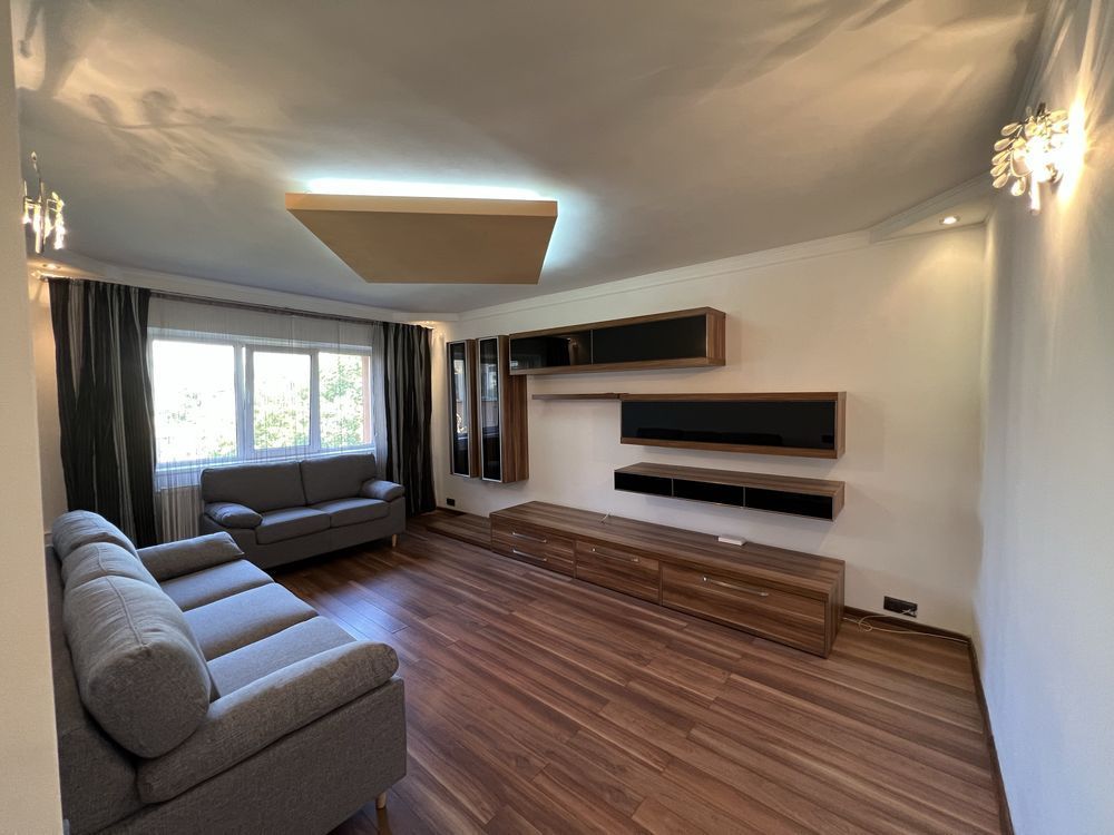 Apartament renovat 2 camere Rahova, loc parcare inclus - Poză 7