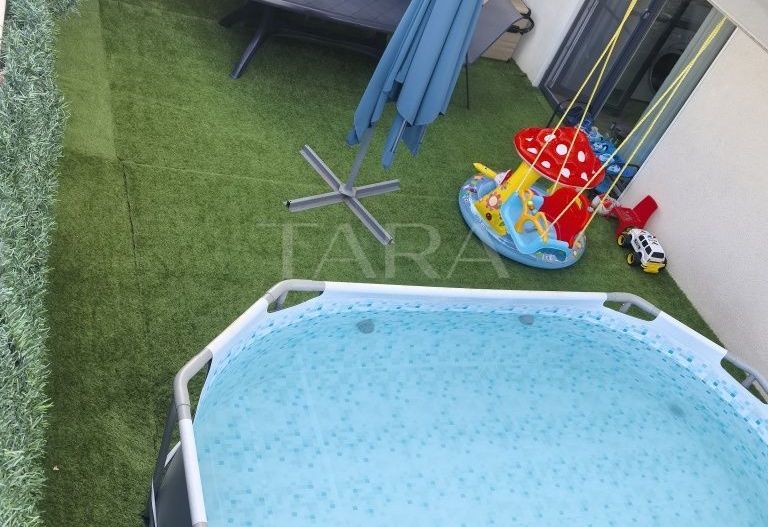 Apartament cu 3 camere, terasă de 30mp cu piscină, 2 parcări subterane - Poză 8
