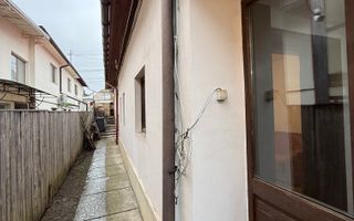 Spațiu de închiriat in vila - 2 camere +birou și curte, Campina - Poză 16