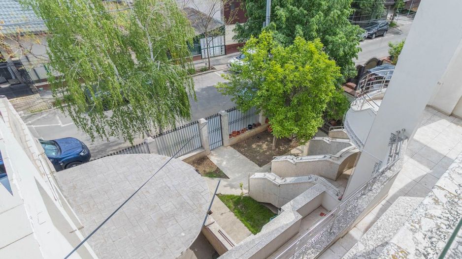 Bucureștii Noi- Vilă impresionantă- 400 mp utili- comision 0% - Poză 16