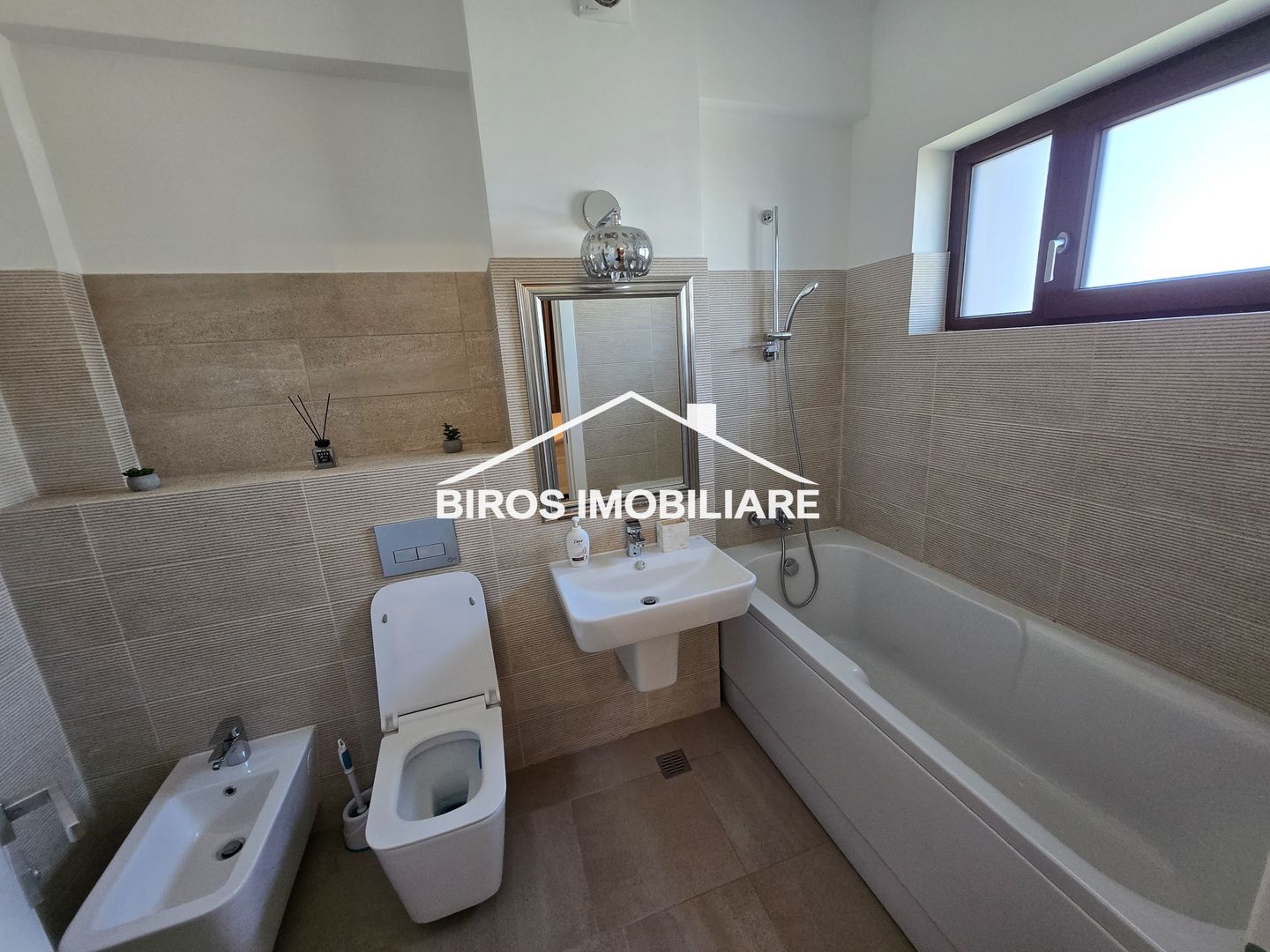 3 camere lux Bujorului - Poză 8