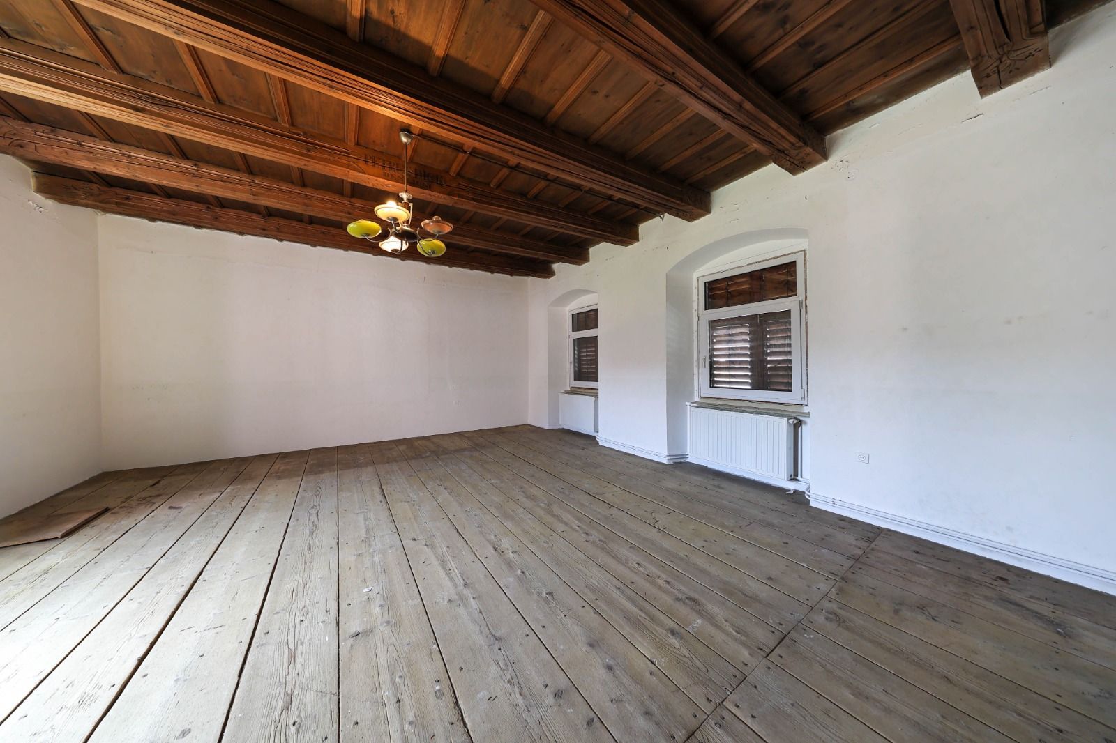 Casă Săsească Autentică cu Șură Impresionantă în Cristian – Teren 2729mp - Poză 21