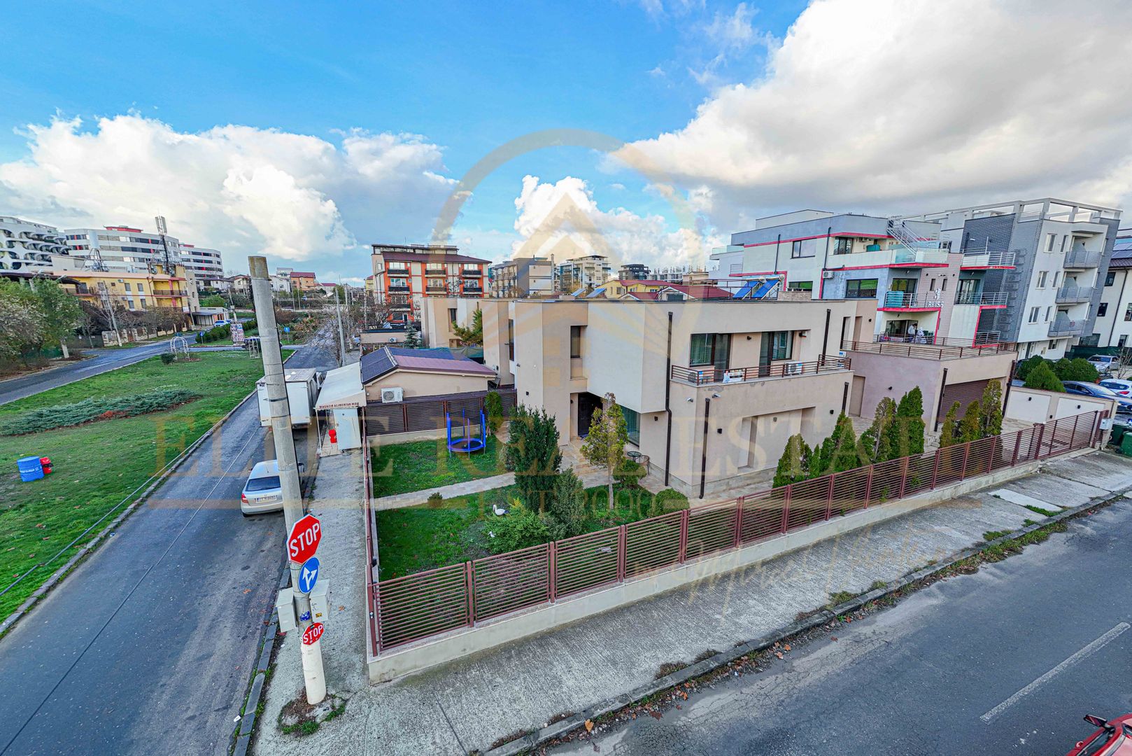 Vilă 5 camere | aproape de mare | alternativă reală la Constanța - Poză 30