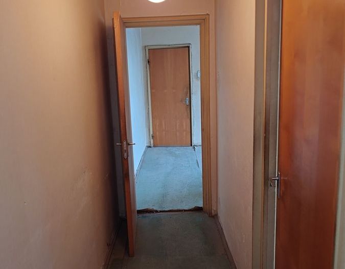 Apartament 4 camere necesita renovar, Chilia Veche, Drumul Taberei - Poză 2