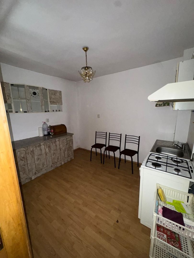 vand casa zona Biserica Noua , P+ET 1 - Poză 7