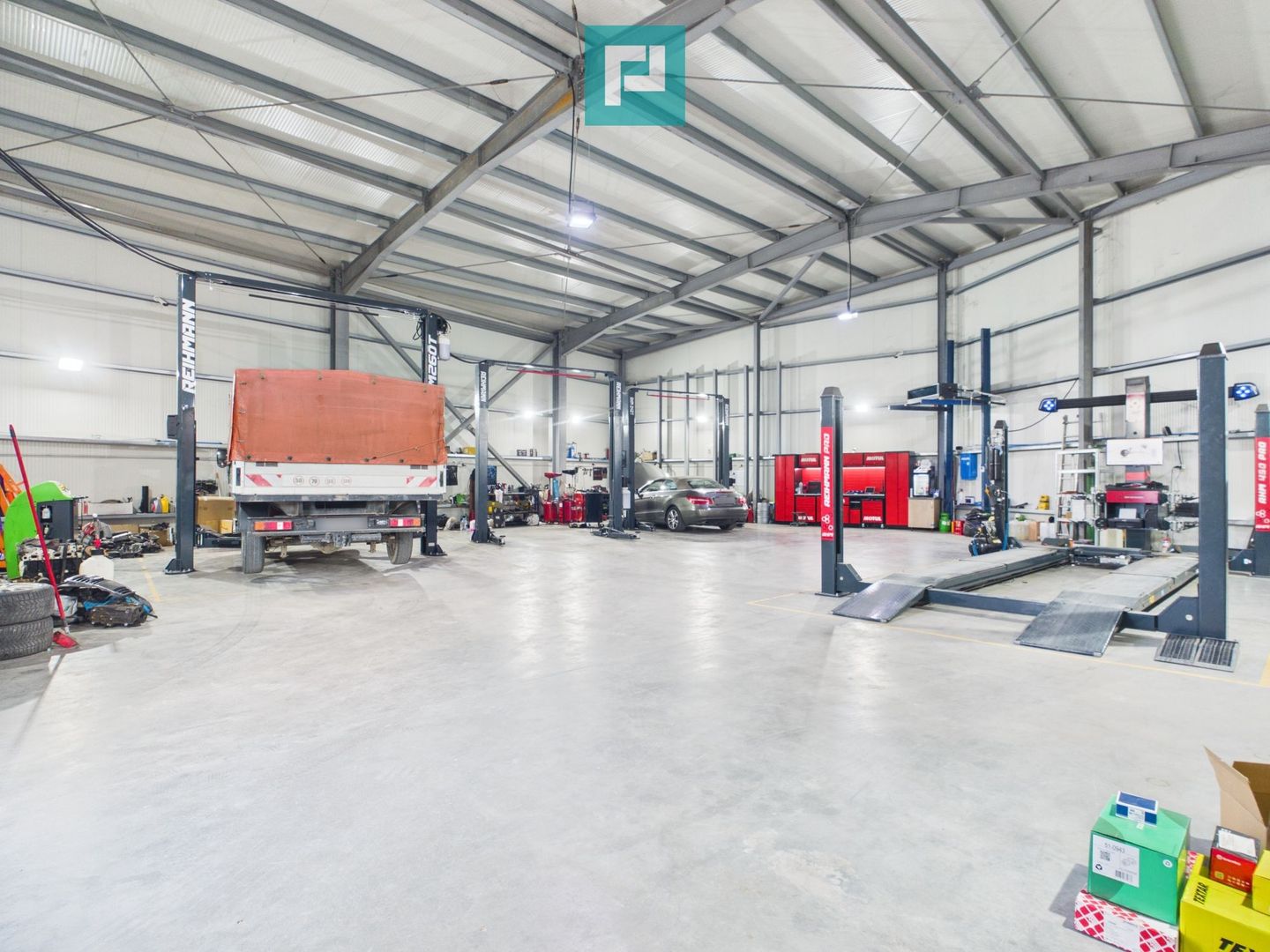 Spațiu Industrial, Hala, Service Auto - Poză 2