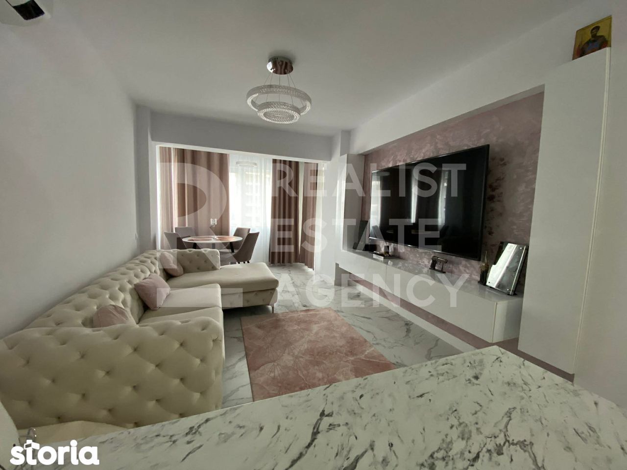 Vânzare, apartament 2 camere, zona Titan - Poză 1