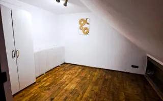 Ap 3 Camere la Mansardă de Casă - Utilități Separate - Poză 13