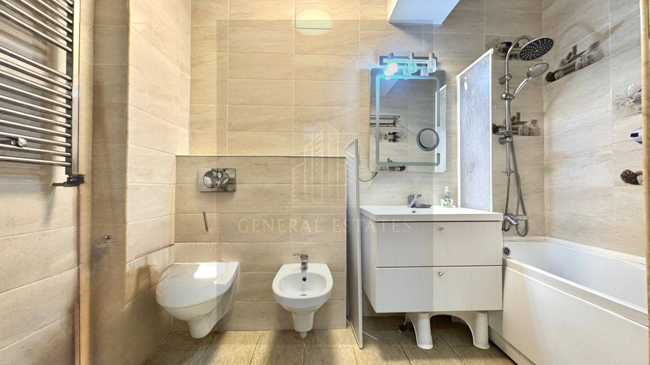 Vânzare apartament cu 2 camere, 67 m.p. - Complexul Royal Town. - Poză 14