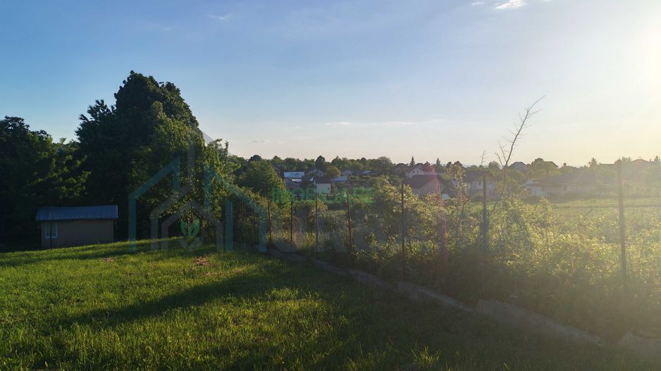 Teren de vânzare în Păun, 900 mp, utilități la limită, anexă inclusă - Poză 3