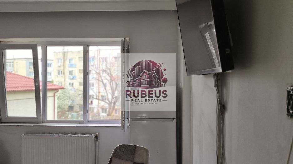 Mic la întreținere, bun la randament: apartament în Orșova - Poză 24
