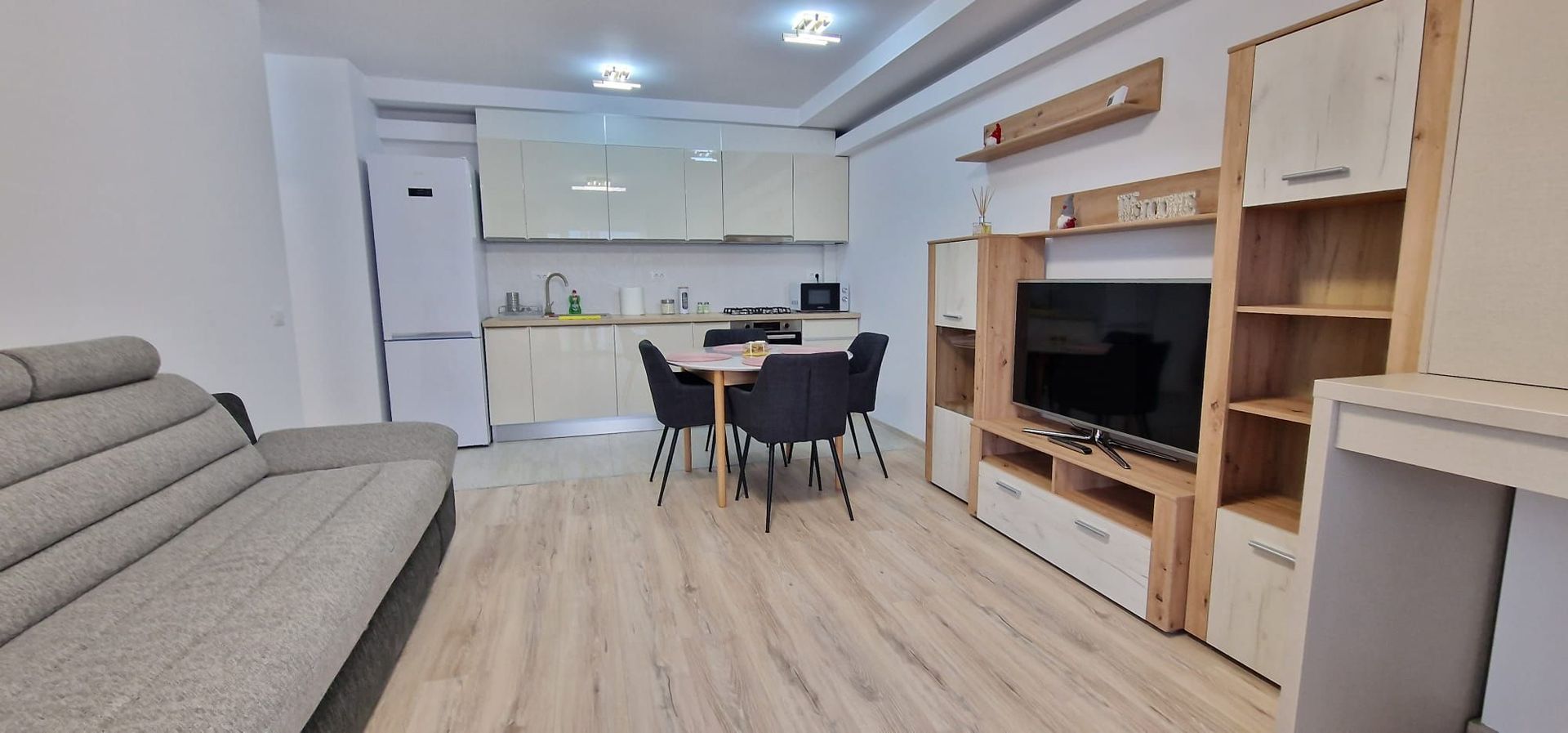 Apartament  cu 2 Camere de Închiriat  I Suceava/Avanera I 450Euro/luna - Poză 3