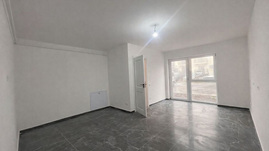 Spațiu comercial 32 mp | Parter | Cartier nou | Parcare inclusă | - Poză 4
