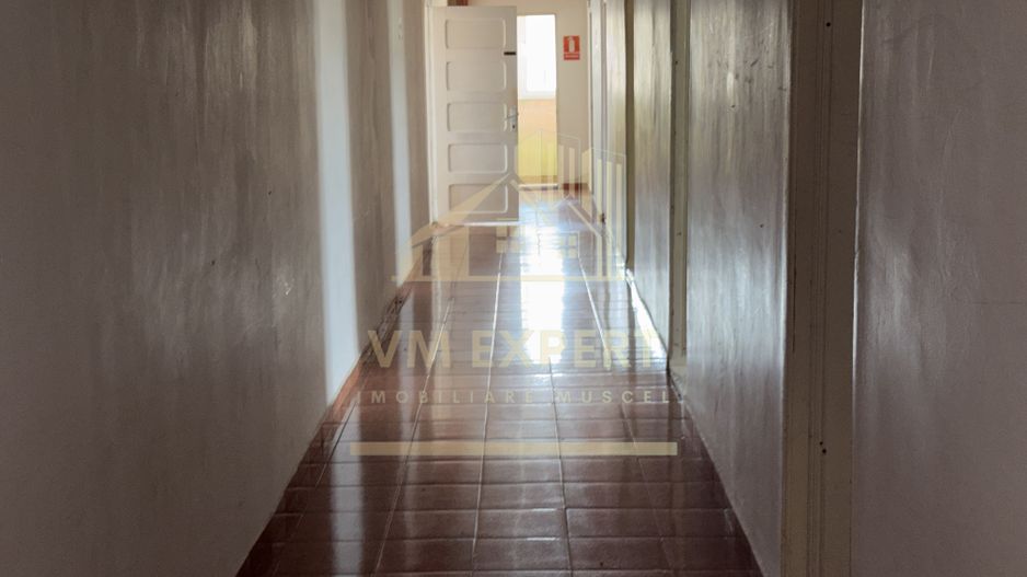 BLOC DE GARSONIERE P+4 SUPRAFAȚĂ UTILĂ 2135MP TEREN 2967 MP CĂMPULUNG - Poză 32