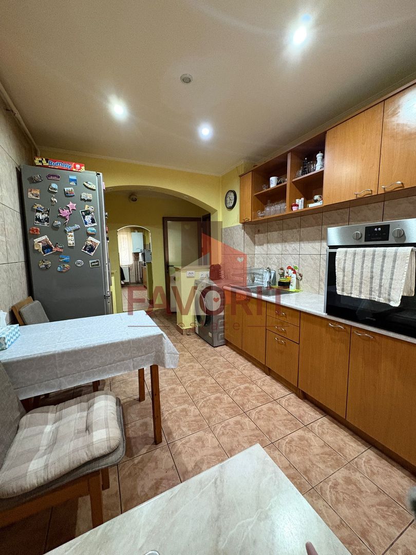 2 camere | etaj 2 | centrala proprie | mobilat si utilat | zona excelenta | - Poză 5