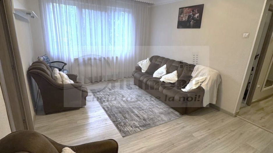 Apartament 2 camere de închiriat – Podu Roș, Bulevardul Țuțora - Poză 3