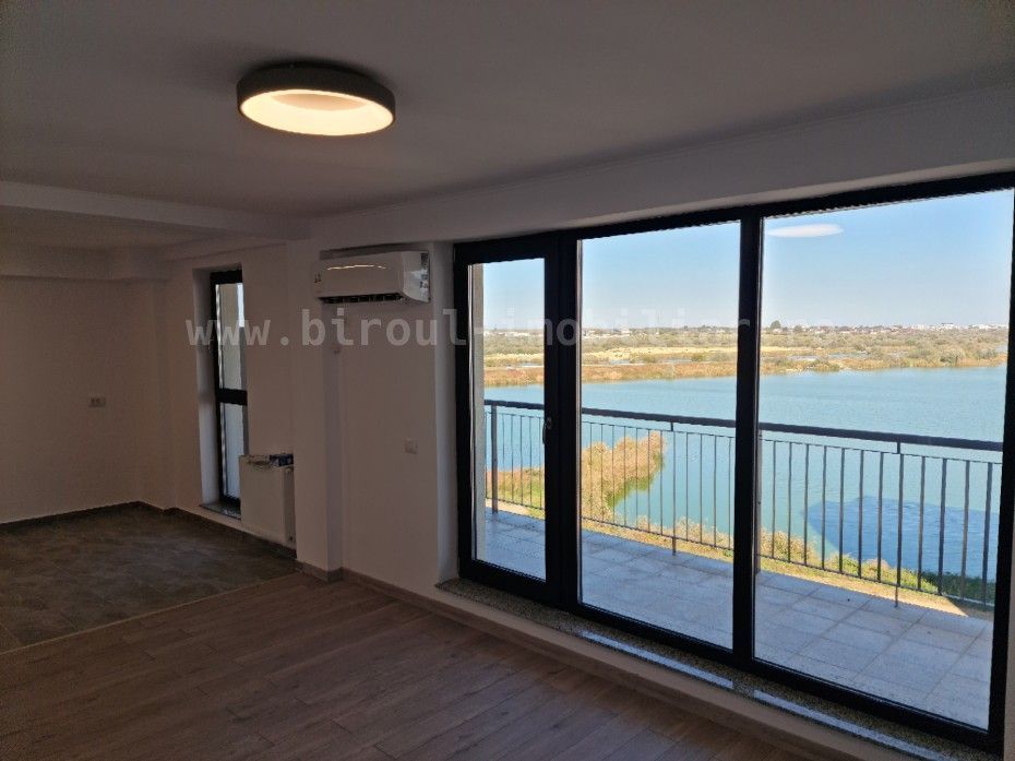 Apartament Spațios cu Vedere Frontală la Lacul Siutghiol și Mamaia - Poză 1