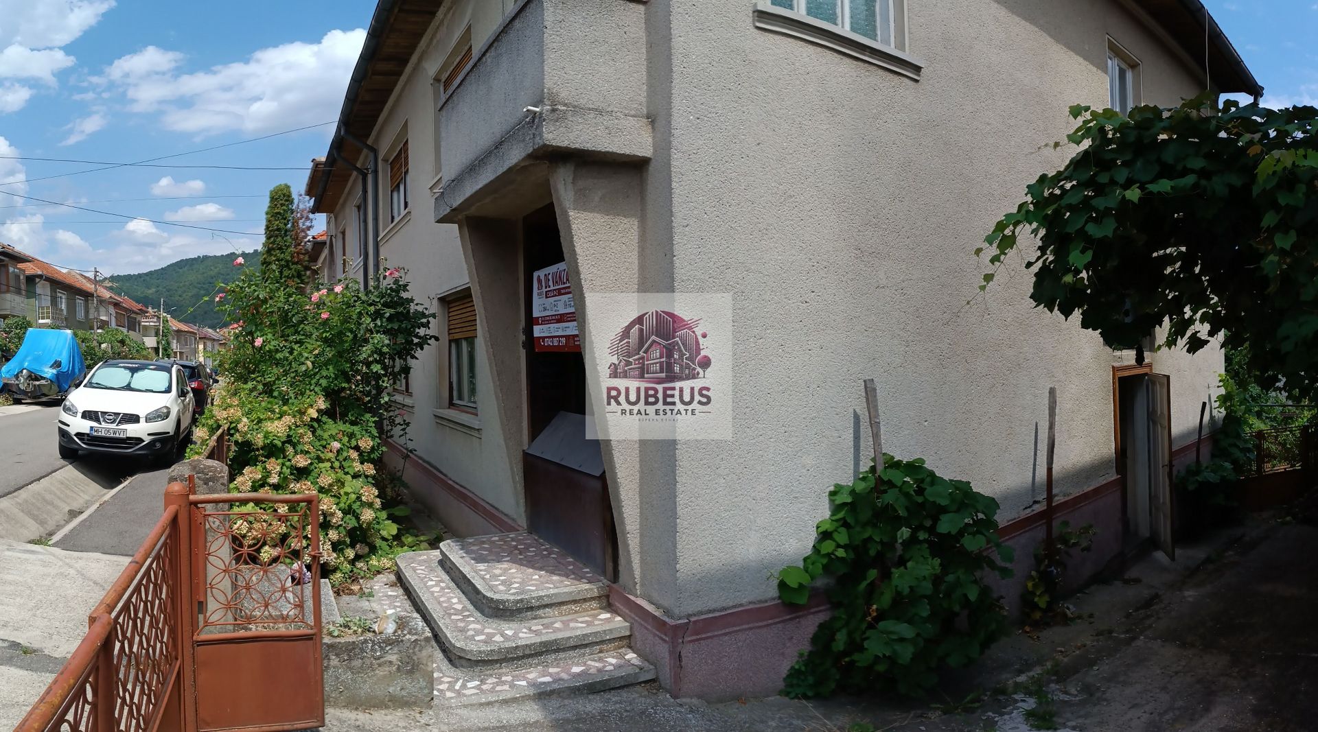 Casă solidă în Orșova, S+P+E, 220 mp, teren 284 mp - Poză 1
