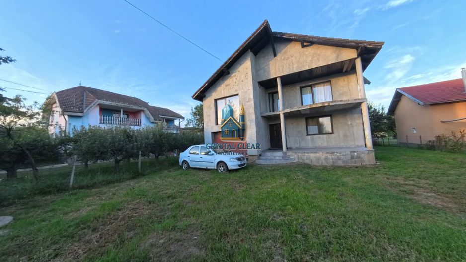 Casă 4 dormitoare și teren de 857 mp - zona Sântana de Mureș - Poză 22