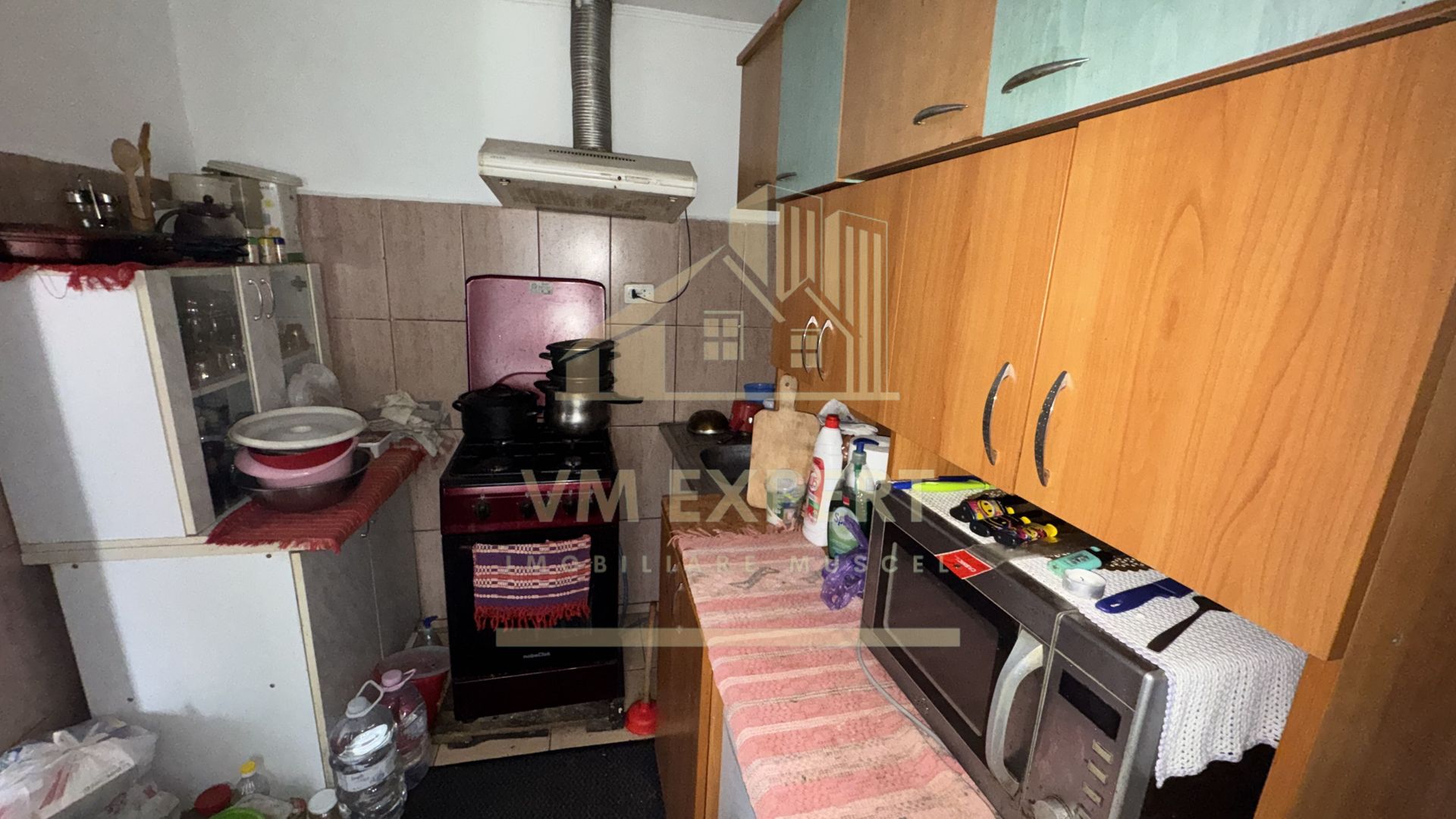 ANSAMBLU DE CASE CU 5 CAMERE 110MP TEREN 2530 MP BUGHEA DE JOS ARGEȘ - Poză 30