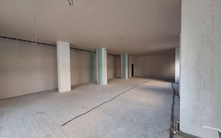 Spatiu Comercial - Bloc Nou - Stradal - 560 mp - 8 parcari - Poză 4