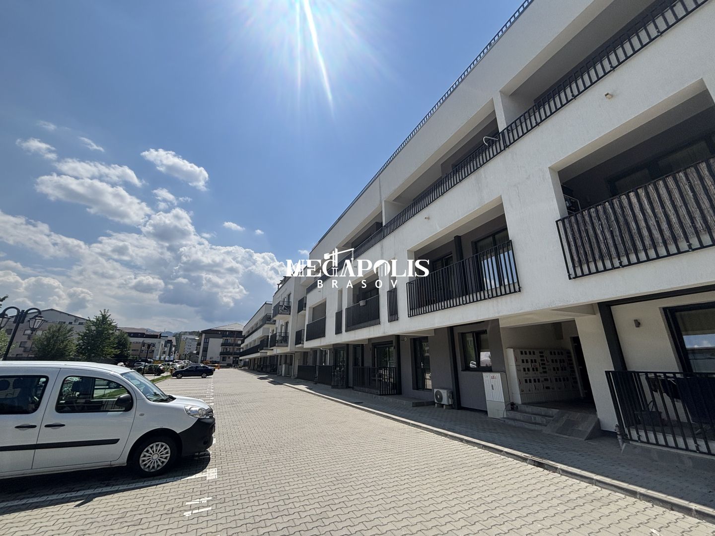 Apartament 2 camere | Curte Proprie | Parcare | Tractorul - Poză 15