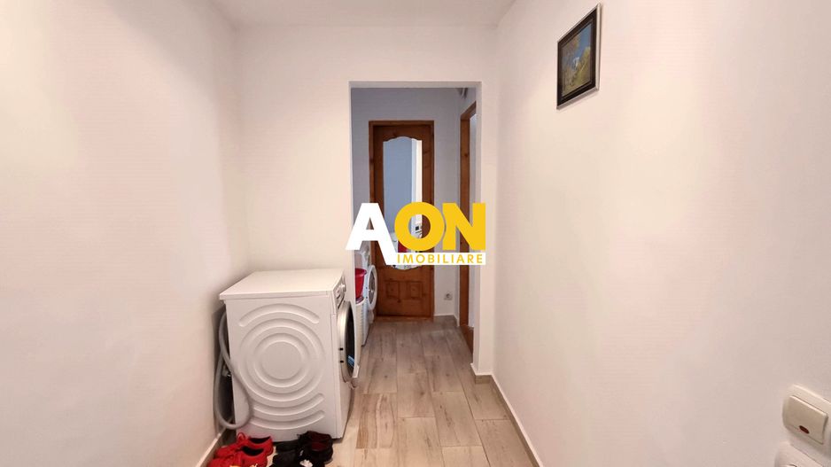 De vanzare apartament 3 camere, Cetate - Poză 5