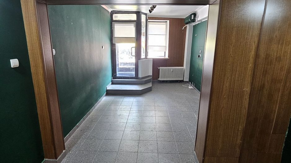 Spatiu Ultracentral Piata Calea Victoriei Moxa Romana - Poză 1