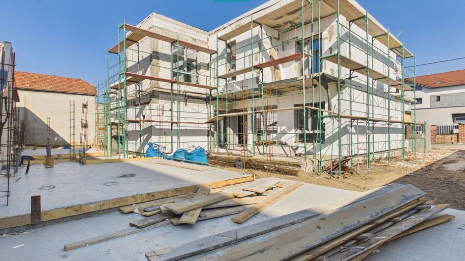 Casă deosebită în Parneava – Strada Griviței - Poză 35