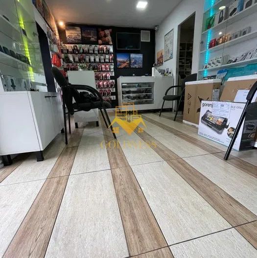 Spațiu comercial 53 mp, vitrină, Platinia, Moților, Semicentral - Poză 1