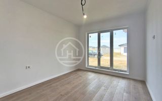 Casa de inchiriat cu 4 camere in Cheriu, Bihor - Poză 17