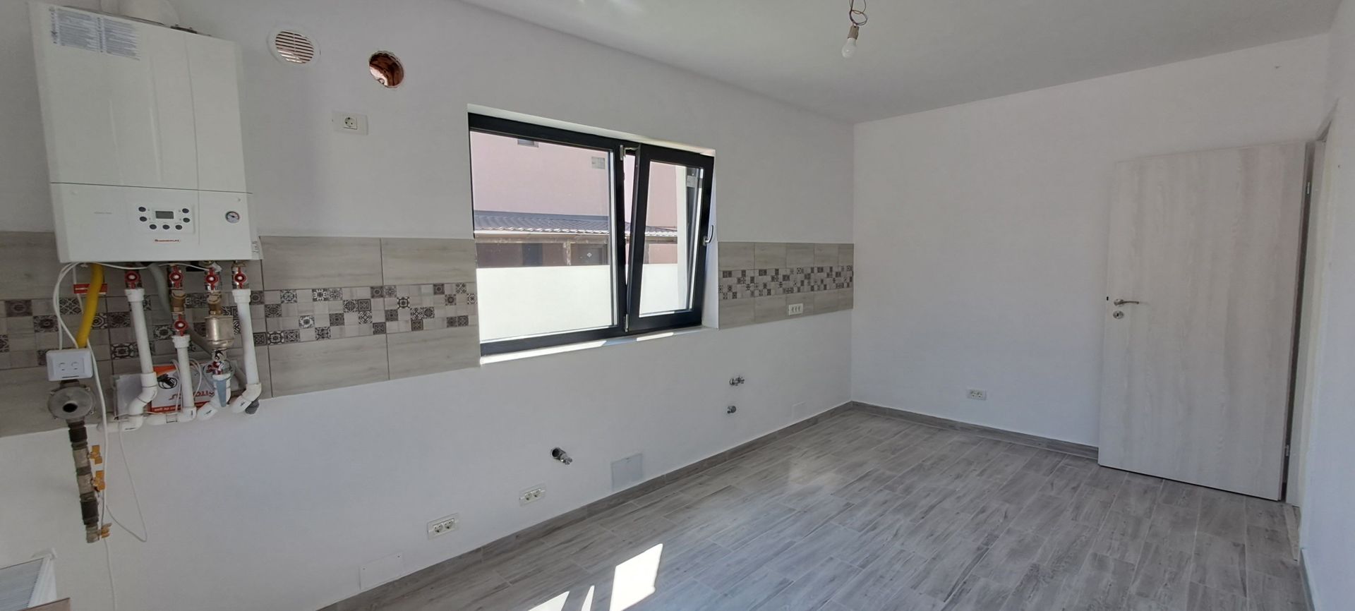 Prel. Ghencea - Ghidigeni, casa/vila individuala, utilitati, staii STB - Poză 4