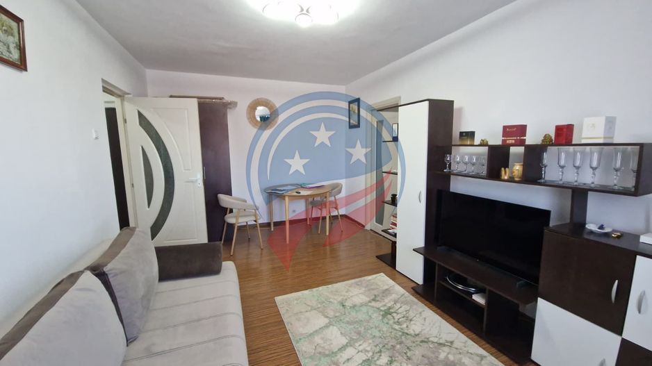 DE VÂNZARE – Apartament cu 2 camere, mobilat și utilat, în Craiovița Nouă! - Poză 1
