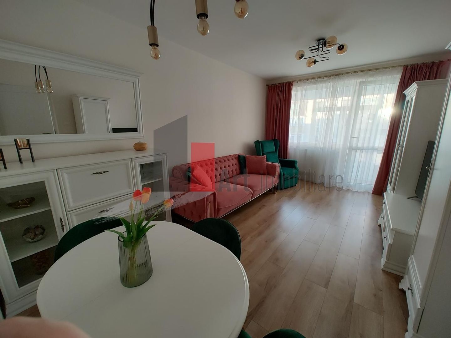 Apartament spațios, cu 3 camere, finisaje premium - Poză 1