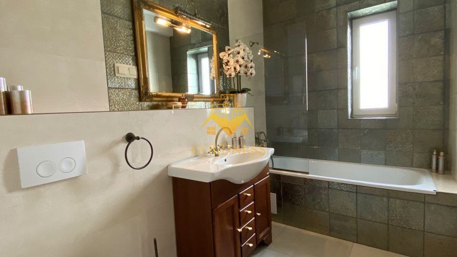 3 camere decomandate, LUX, Parcare, AC, Zona Fagului, Andrei Muresanu - Poză 7