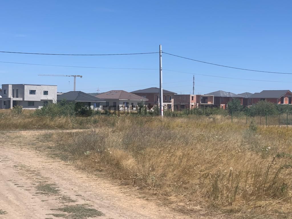 Sapient | Teren  intravilan,  - 7 parcele de teren ! - Poză 1