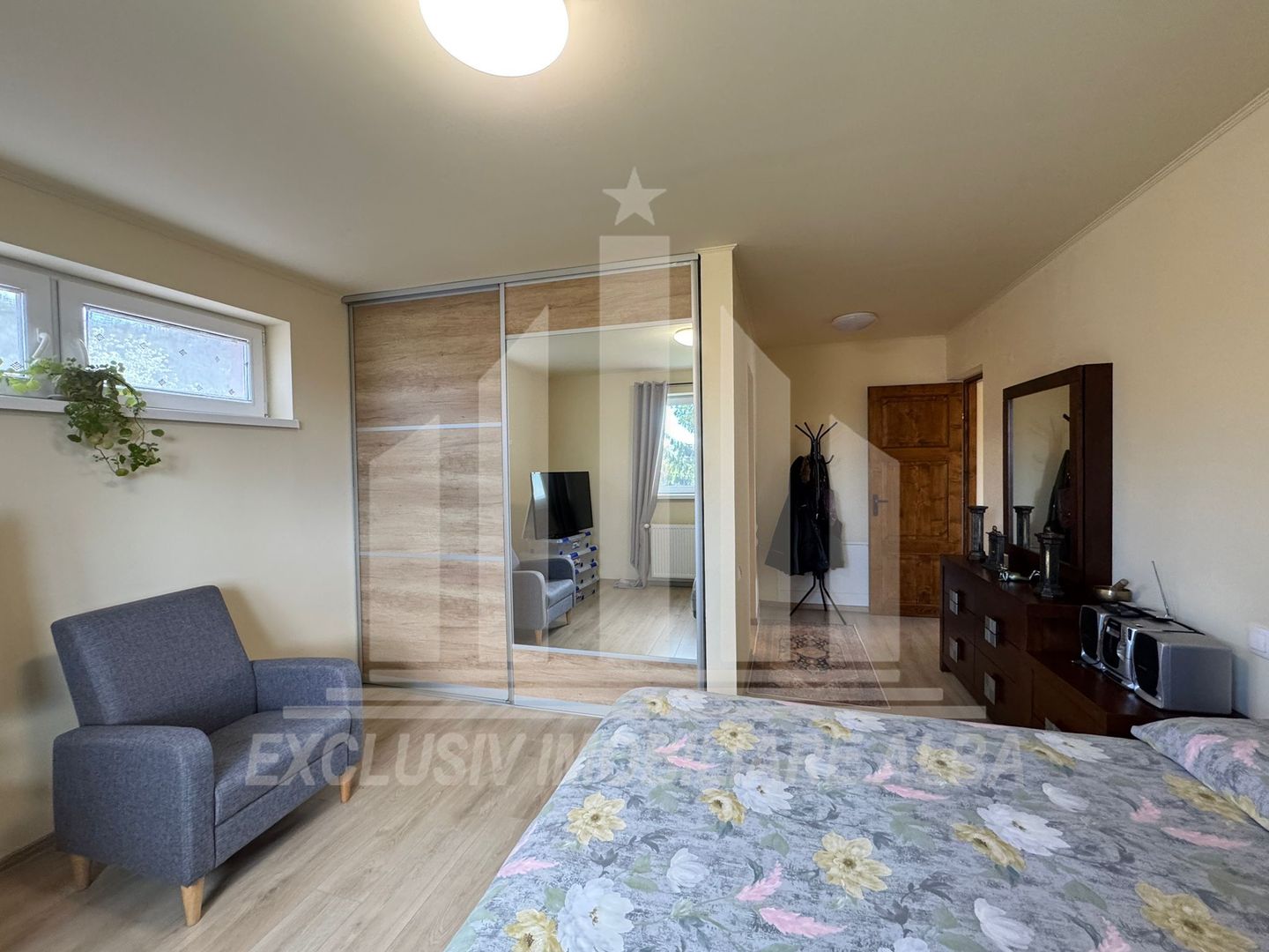 Casa individuala | De vanzare | 200 mp | 8140 mp teren | Oarda de Sus - Poză 7