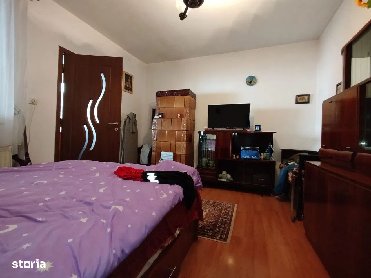 Casa individuala 140mp, teren 1555 mp, Sacele. - Poză 9