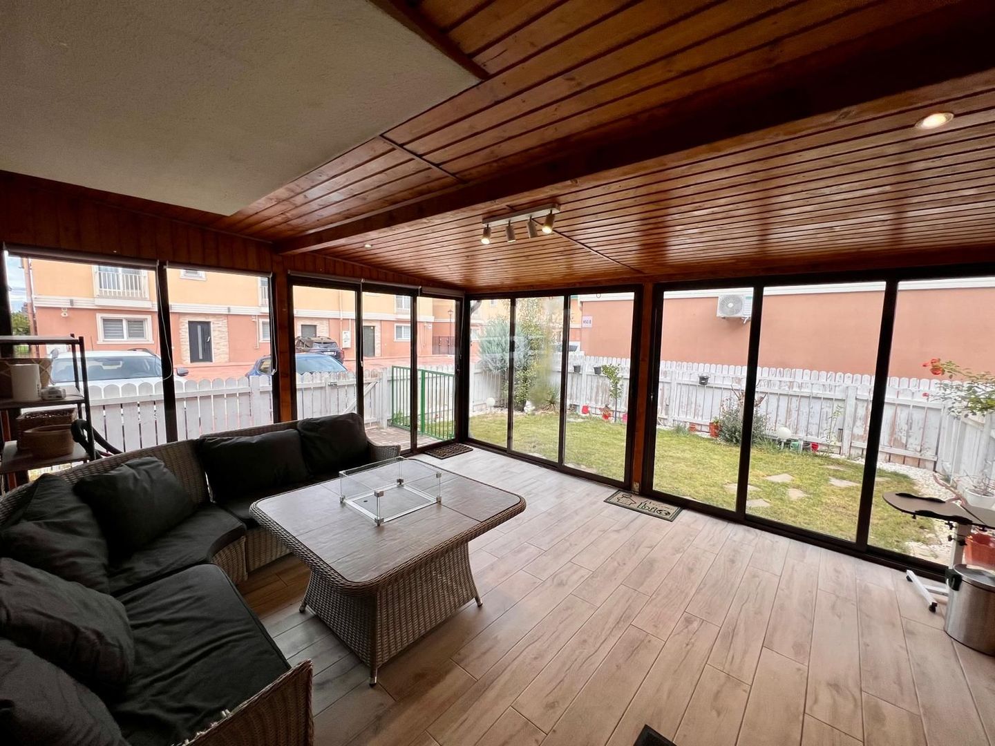 Vila 4 camere Ansamblul Rezidential Cosmopolis - Poză 20