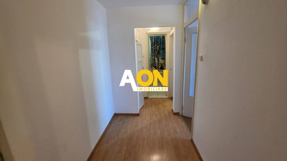 Apartament 3 camere, 68 mp utili, Cetate, zona Piata Cetate - Poză 9
