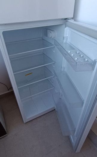 Apart. 2 cam. decomandate in zona centrala in Militari Residence ! - Poză 8