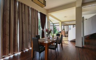 Vilă cu design și dotări deosebite de vânzare - Poză 4